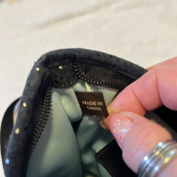 Black/gray Crossbody purse 8x7 Inches - Picture 5 of 7